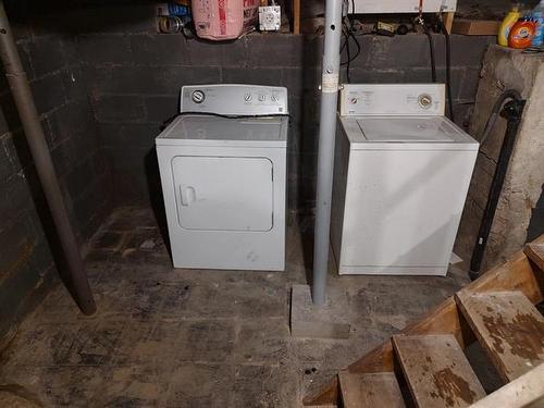 326 Alfred Ave, Winnipeg, MB - Indoor Photo Showing Laundry Room