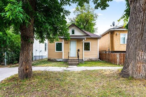 326 Alfred AVE  Winnipeg, MB R2W 1X6