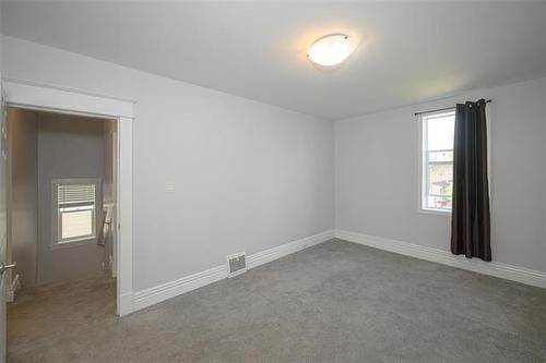 67 Maryland St, Winnipeg, MB - Indoor Photo Showing Other Room