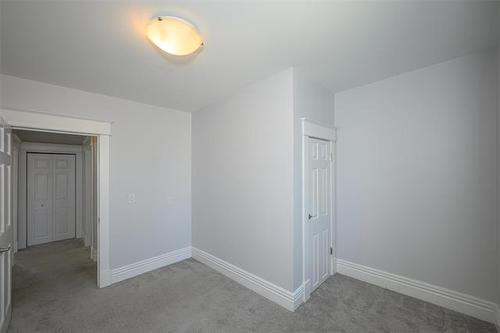 67 Maryland St, Winnipeg, MB - Indoor Photo Showing Other Room