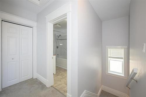 67 Maryland St, Winnipeg, MB - Indoor Photo Showing Other Room