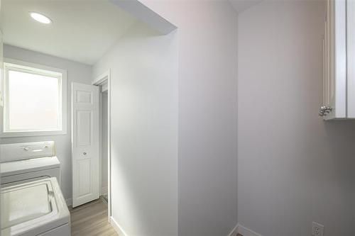 67 Maryland St, Winnipeg, MB - Indoor