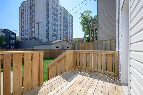 67 Maryland St, Winnipeg, MB - Outdoor With Deck Patio Veranda