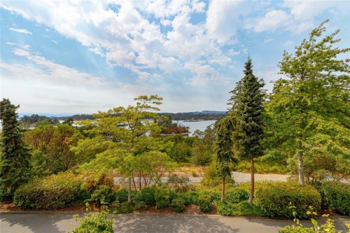 #23-118 Aldersmith Pl, View Royal, BC 