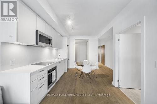 2907 - 1928 Lake Shore Boulevard W, Toronto, ON - Indoor Photo Showing Kitchen With Upgraded Kitchen