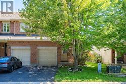 175 HORNCHURCH LANE Ottawa, ON K2J 0J9