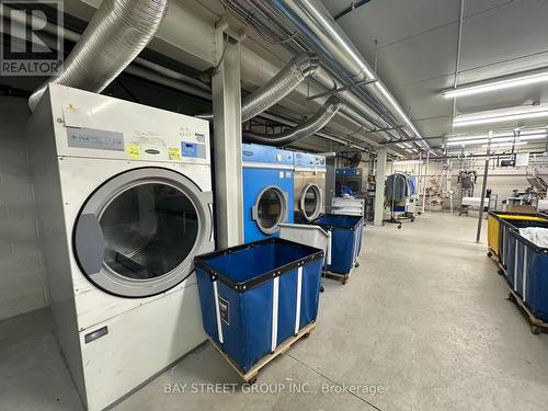 940 Sheldon Court, Burlington, ON 