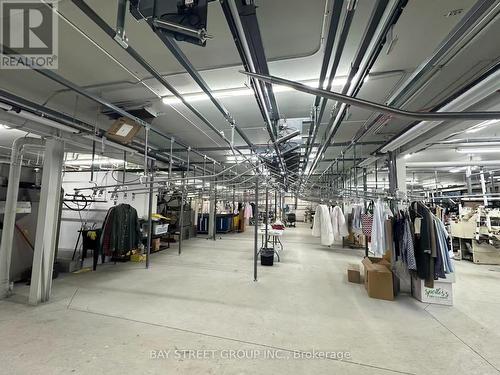 940 Sheldon Court, Burlington, ON 