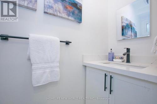 60 James Park Square, Toronto, ON - Indoor Photo Showing Bathroom