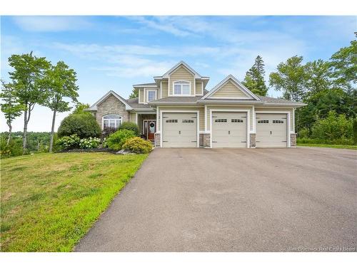 3 Eagle Ridge Crt, Hanwell, NB 
