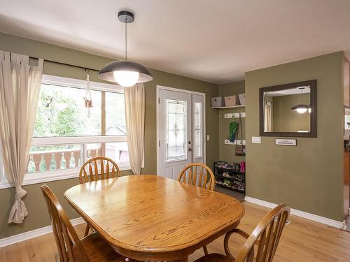 391 Fraser Road, Thunder Bay, ON - Indoor Photo Showing Dining Room