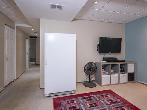 391 Fraser Road, Thunder Bay, ON - Indoor Photo Showing Other Room