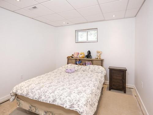 391 Fraser Road, Thunder Bay, ON - Indoor Photo Showing Bedroom