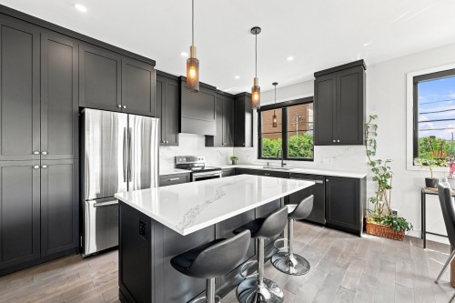 Kitchen - 48 Boul. Des Mésanges, Saint-Charles-Borromée, QC - Indoor Photo Showing Kitchen With Upgraded Kitchen