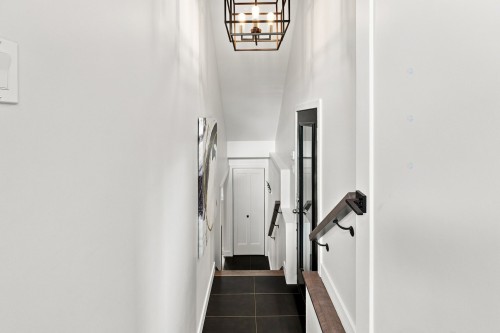 Mud Room - 48 Boul. Des Mésanges, Saint-Charles-Borromée, QC - Indoor Photo Showing Other Room