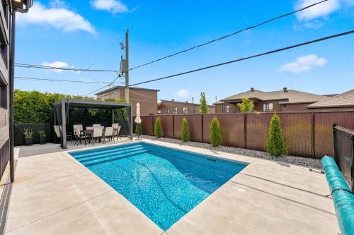 Courtyard - 48 Boul. Des Mésanges, Saint-Charles-Borromée, QC - Outdoor With In Ground Pool