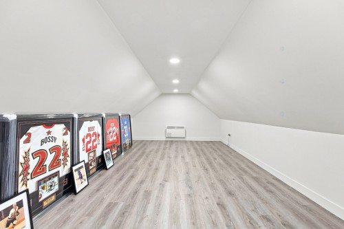 Mezzanine - 48 Boul. Des Mésanges, Saint-Charles-Borromée, QC - Indoor Photo Showing Other Room
