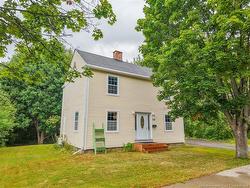 333 Sunset DR  Fredericton, NB E3A 1B3
