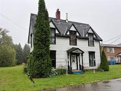 44 Dr Ellis Lane  Belledune, NB E8G 2B5