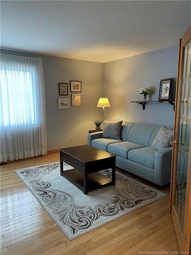 15 Talisman Cres, Fredericton, NB 