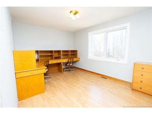 15 Talisman Cres, Fredericton, NB 