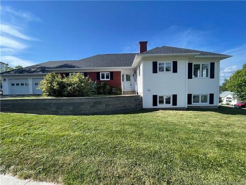 15 Talisman Cres, Fredericton, NB 