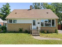 3672 MORRIS Drive  Windsor, ON N9E 2K7
