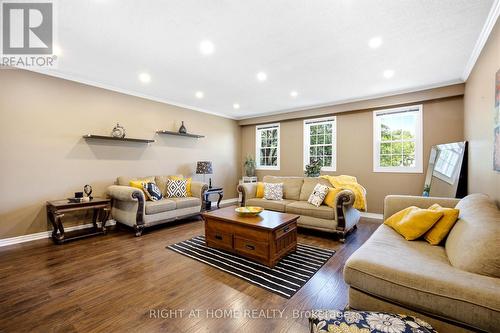 4141 Trellis Crescent, Mississauga, ON - Indoor Photo Showing Living Room