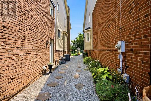 4141 Trellis Crescent, Mississauga, ON - Outdoor With Exterior