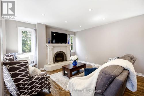 4141 Trellis Crescent, Mississauga, ON - Indoor Photo Showing Living Room With Fireplace