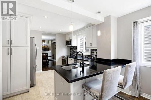 4141 Trellis Crescent, Mississauga, ON - Indoor Photo Showing Kitchen