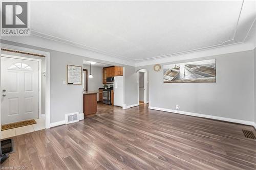 61 Glenmount Avenue, Hamilton, ON - Indoor