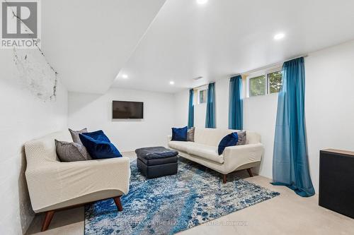 37 Fifth Avenue, Cambridge, ON - Indoor