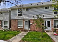 38 - 32 MOWAT BOULEVARD  Kitchener, ON N2E 1X4