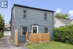 550 CAPITOL Windsor, ON N8X 3E8