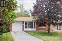 48 KENNEDY DRIVE  Kawartha Lakes (Fenelon Falls), ON K0M 1N0