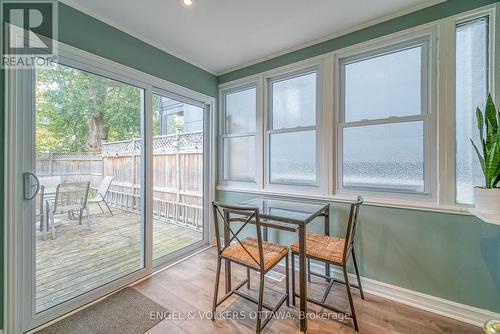 379 Madison Avenue, Ottawa, ON - Indoor