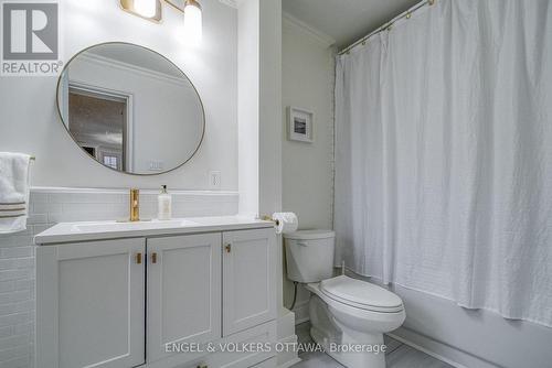 379 Madison Avenue, Ottawa, ON - Indoor Photo Showing Bathroom