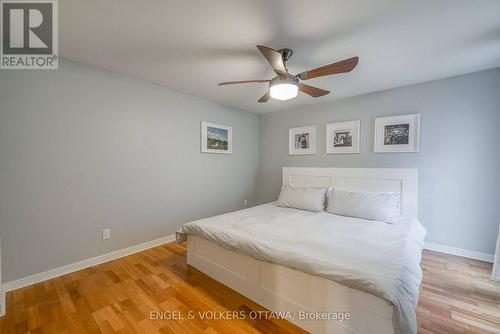 379 Madison Avenue, Ottawa, ON - Indoor Photo Showing Bedroom