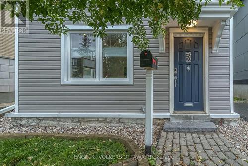 379 Madison Avenue, Ottawa, ON - Outdoor