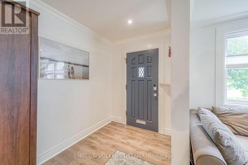 379 Madison Avenue, Ottawa, ON - Indoor Photo Showing Other Room