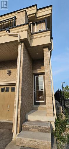 UPPER - 9430 BAYVIEW AVENUE , Richmond Hill, Ontario L4C 5G9 2