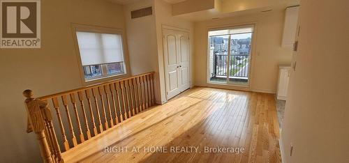 UPPER - 9430 BAYVIEW AVENUE , Richmond Hill, Ontario L4C 5G9 3