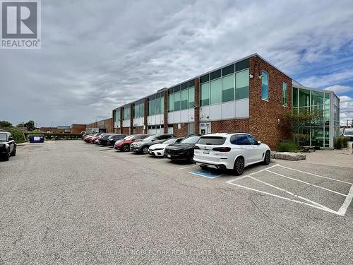 4105 Steeles Avenue W, Toronto, ON 
