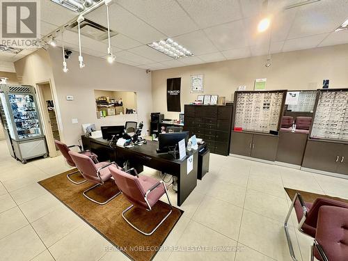 4105 Steeles Avenue W, Toronto, ON 