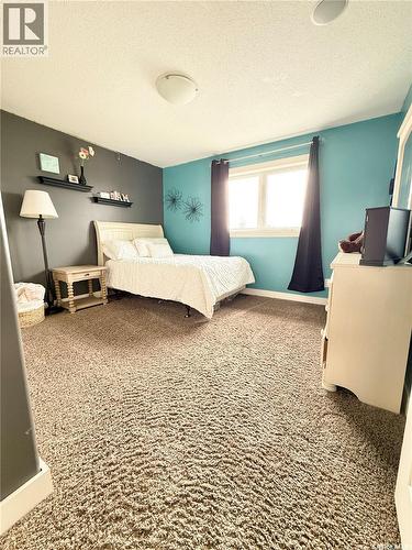 505 Brown Crescent, Weyburn, SK - Indoor Photo Showing Bedroom