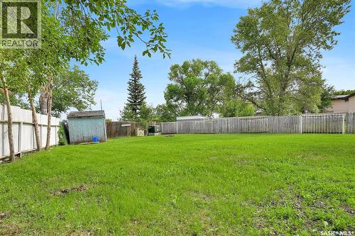 34 Armstrong Bay, Regina, SK - Outdoor With Backyard