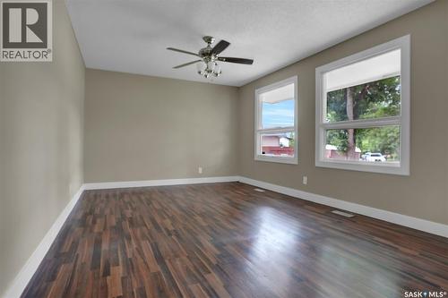 34 Armstrong Bay, Regina, SK - Indoor Photo Showing Other Room