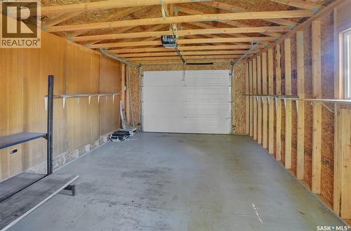 1119 Elgin Avenue, Moose Jaw, SK - Indoor Photo Showing Garage