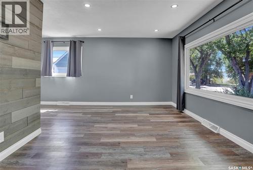 1119 Elgin Avenue, Moose Jaw, SK - Indoor Photo Showing Other Room